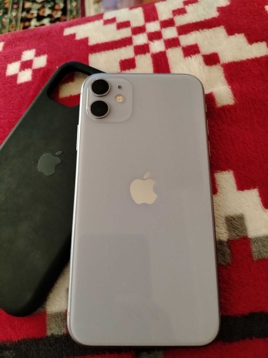 Продавам iPhone 11 64gb