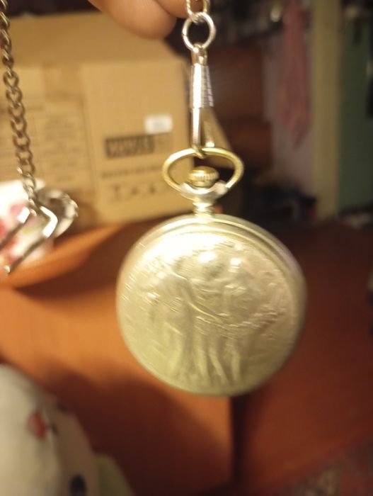 Карманные советские часы