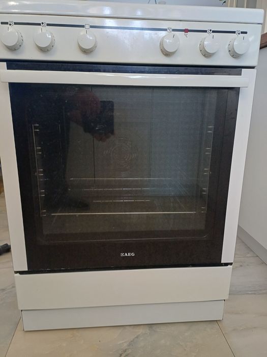 Aragaz AEG electric