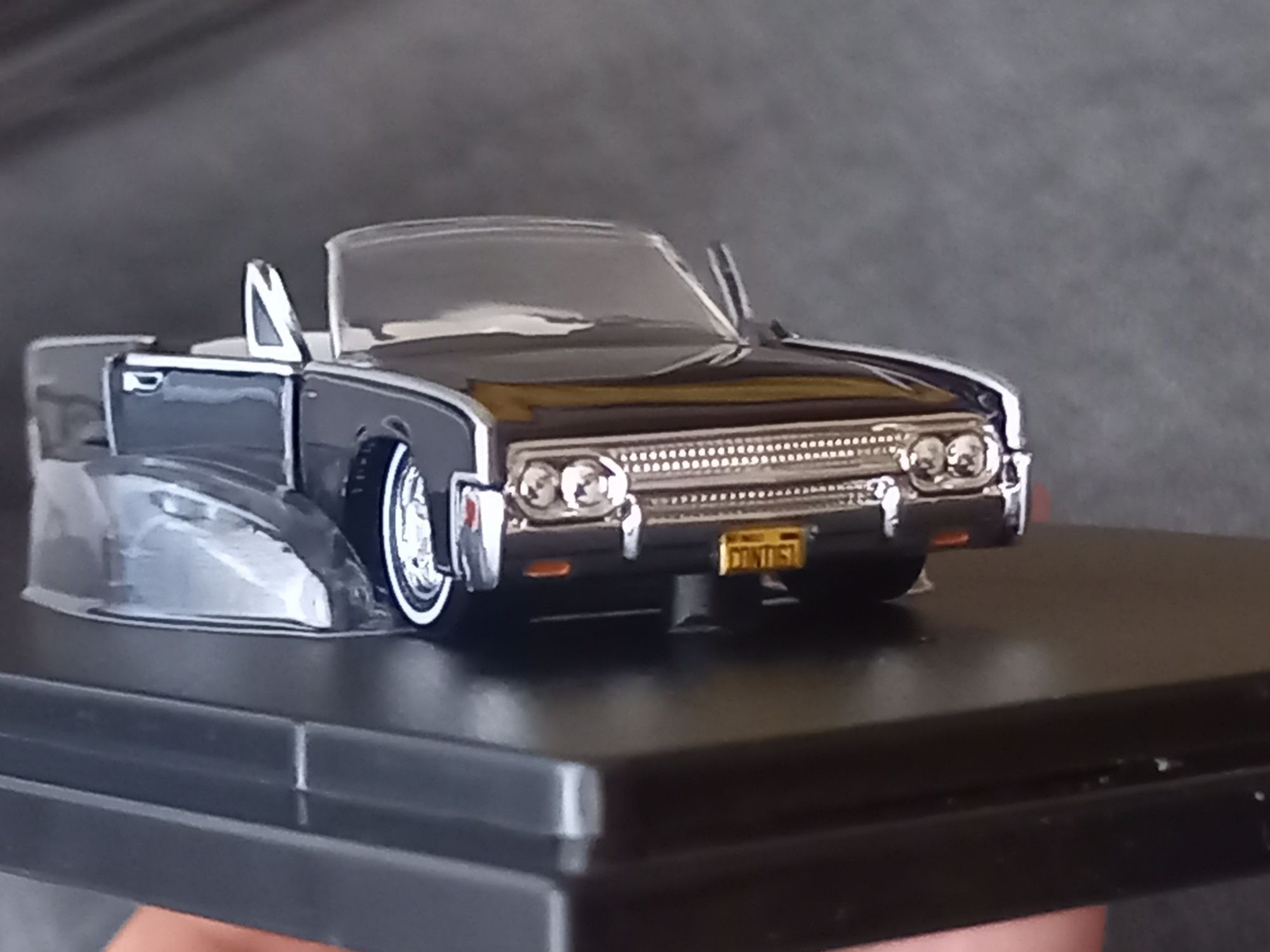 Lincoln Continental '61 - Hot wheels RLC - количка 1/64