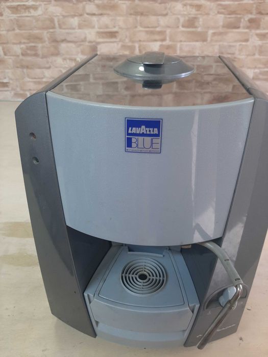 Кофемашина капсульная Lavazza LB 1000 Б/У серебристая (Lavazza Blue)