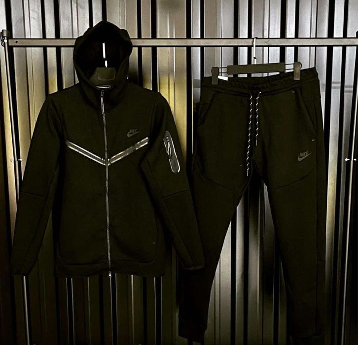 NIKE TECH FLEЕSE - дамски, последни бройки ХС