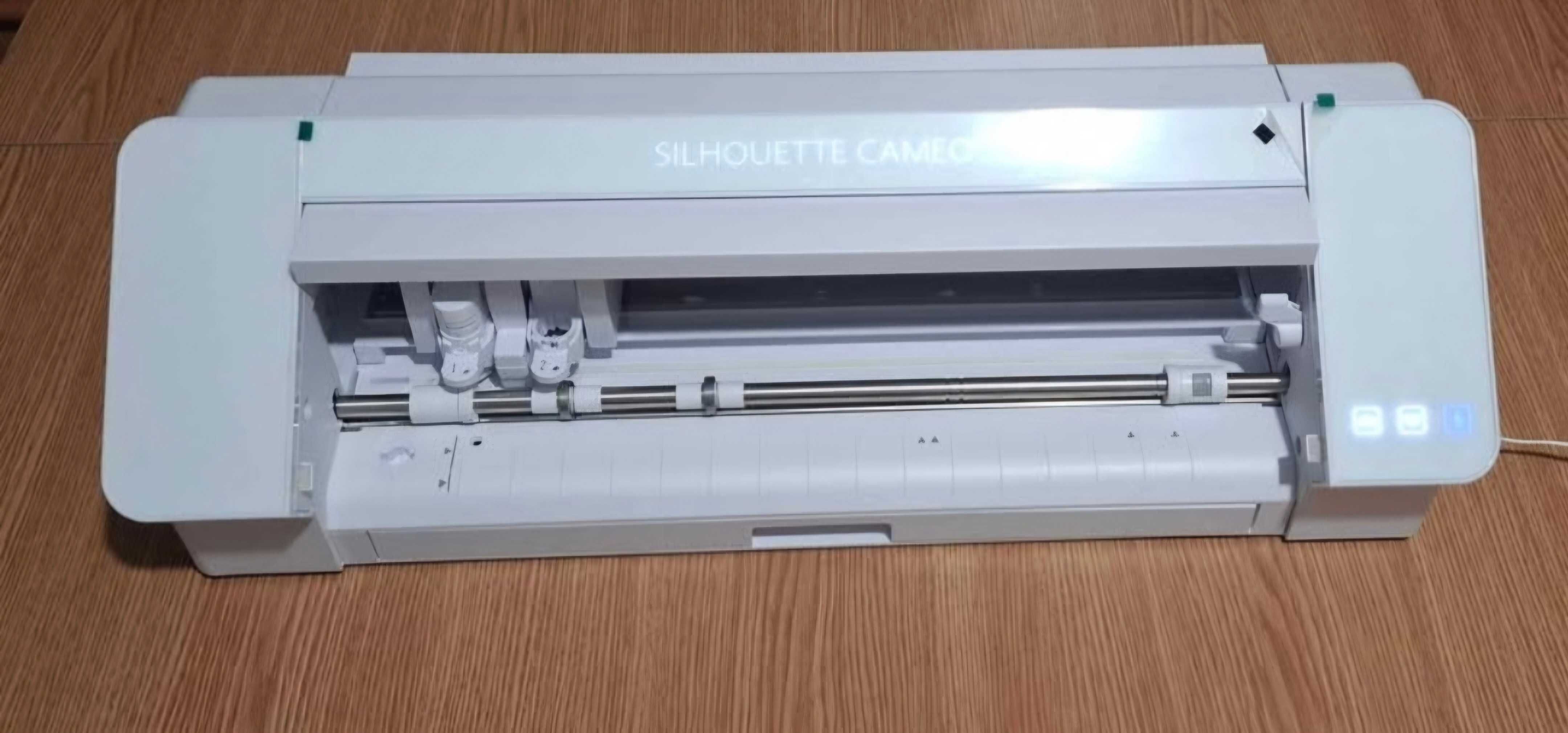 Silhouette Cameo 4
