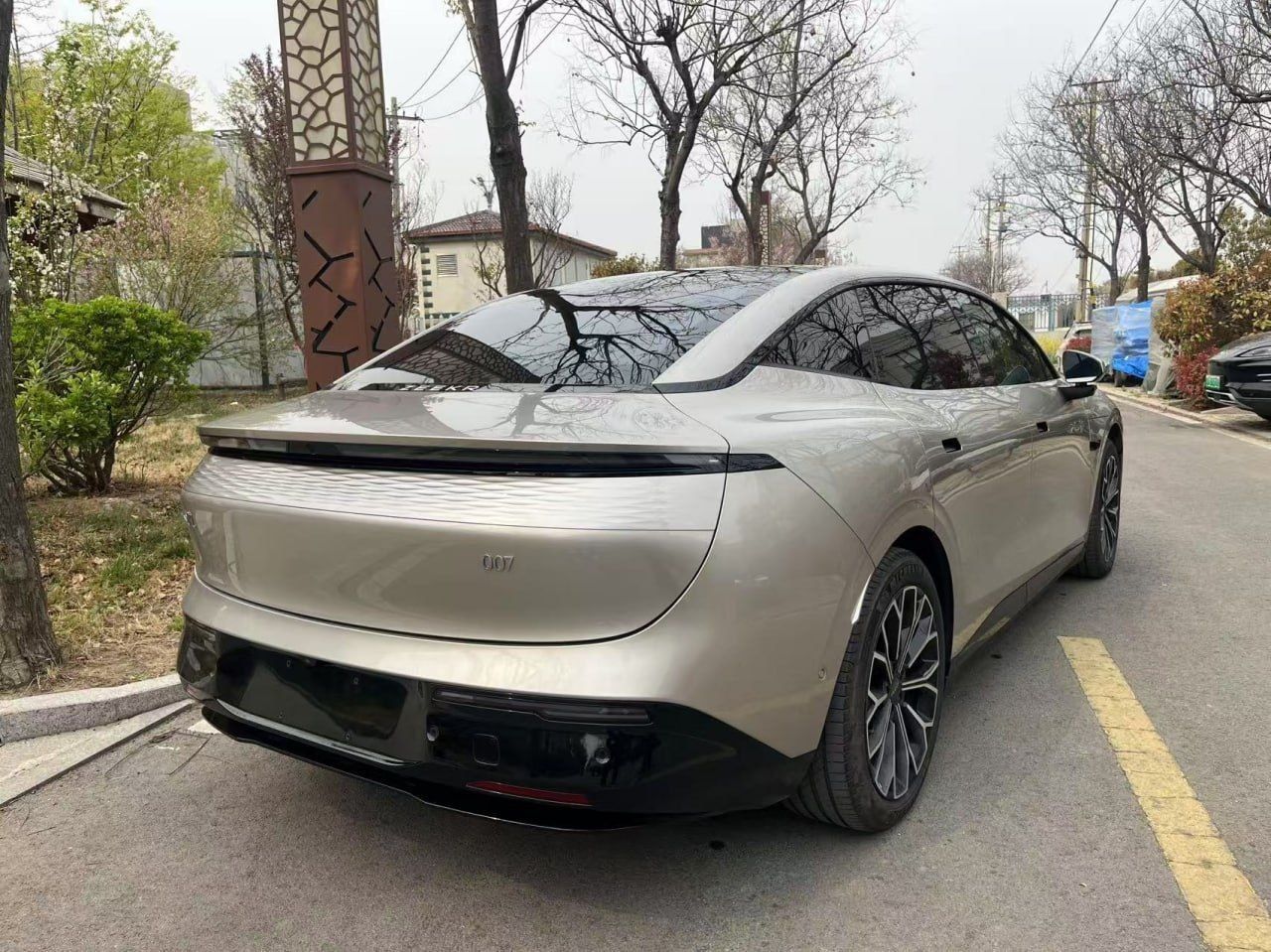Zeekr 007 1 поз 2024