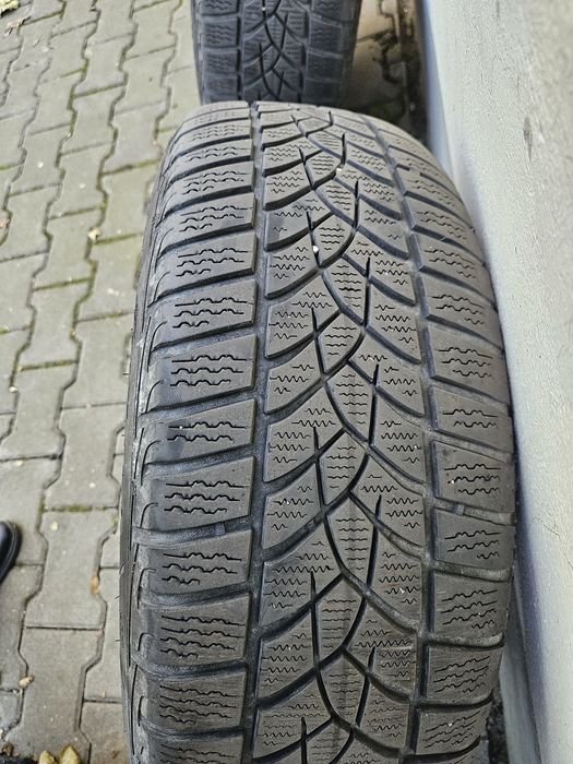 Roti BMW F30/F31 iarna 205/60R16 RunFlat