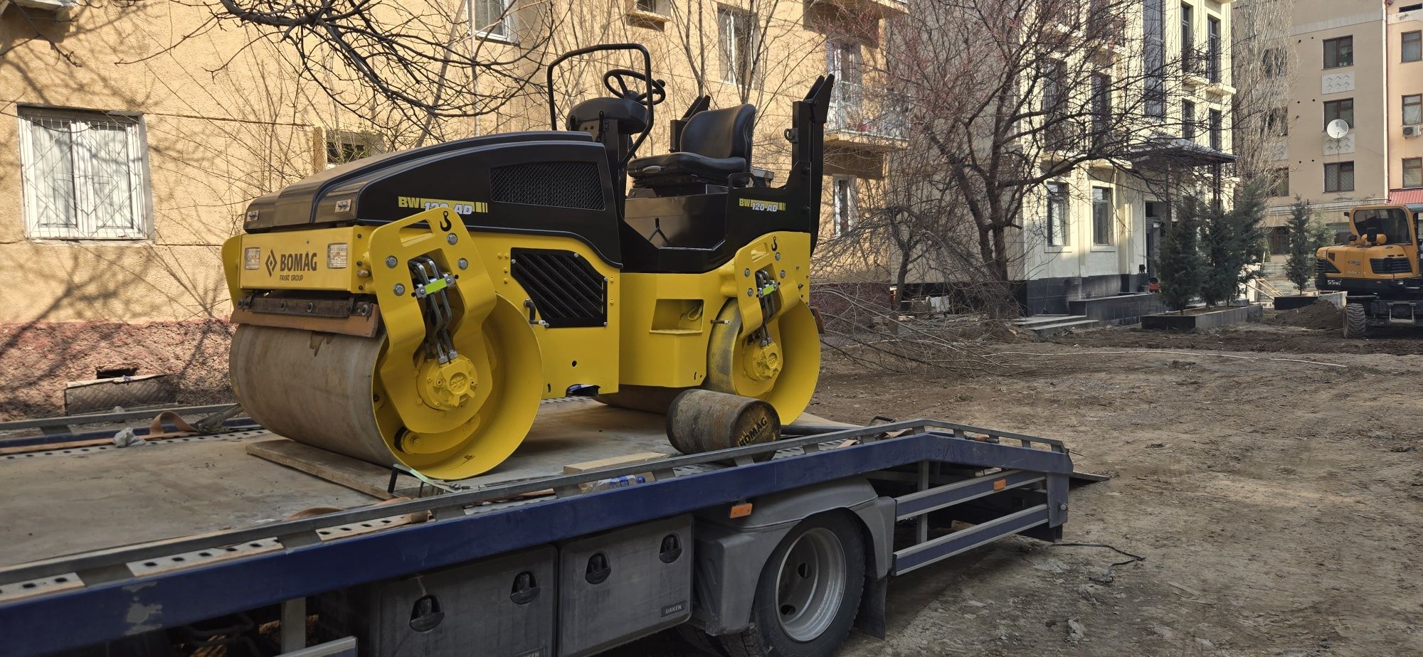 Продаётся каток bomag 120 ad