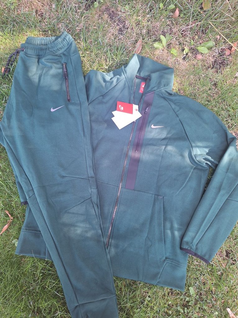 Спортни екипи nike