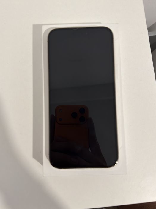 Iphone 14 pro max , 128 gb gold