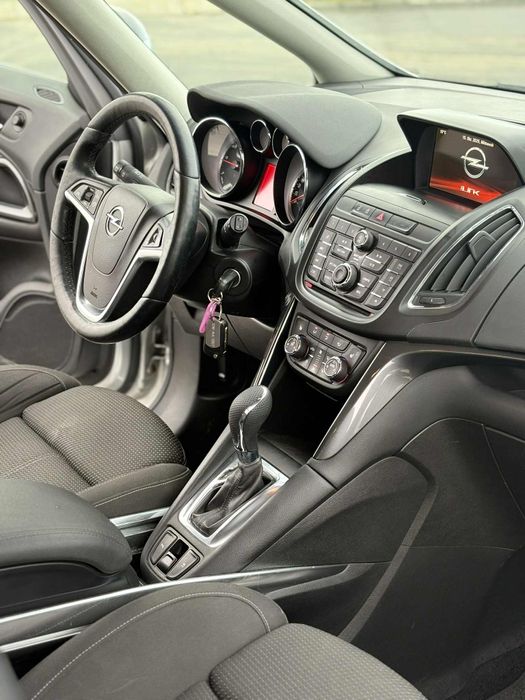 Opel Zafira 2016/Euro 6/ 2.0 diesel Automat  170 cp/7 locuri