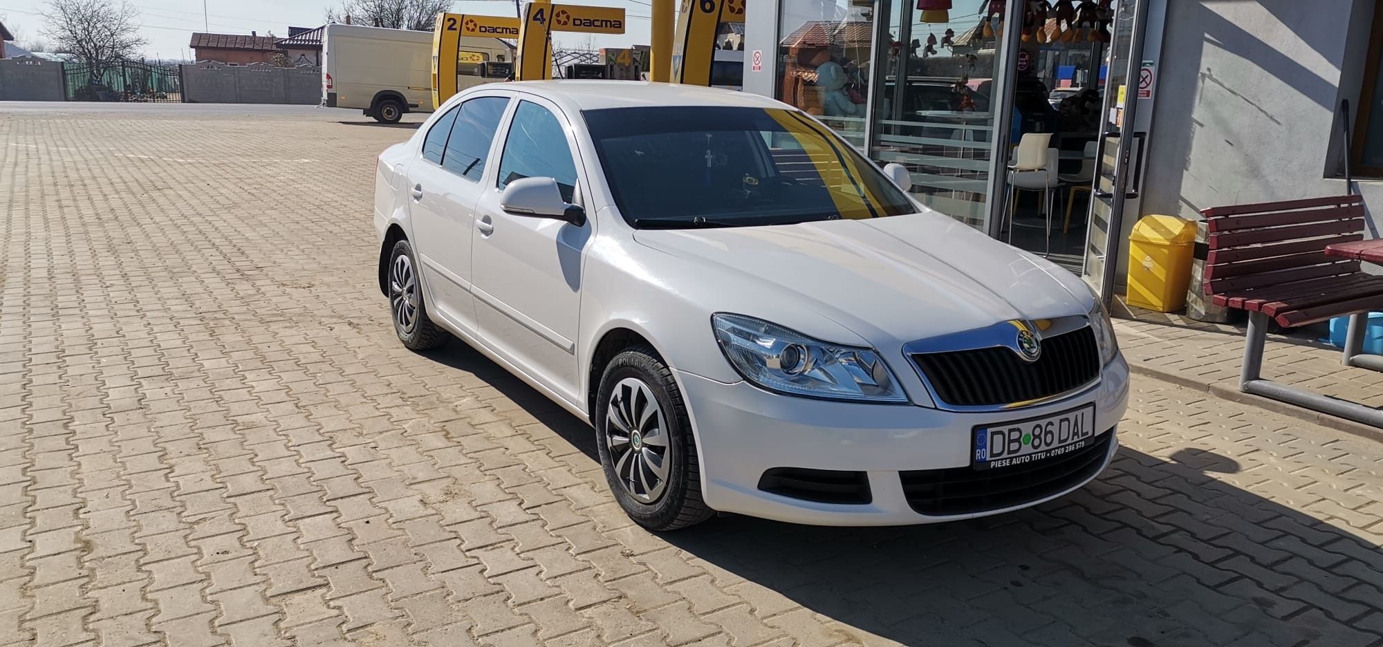 De vânzare Skoda octavia 2 facelift 1.4 mpi benzina