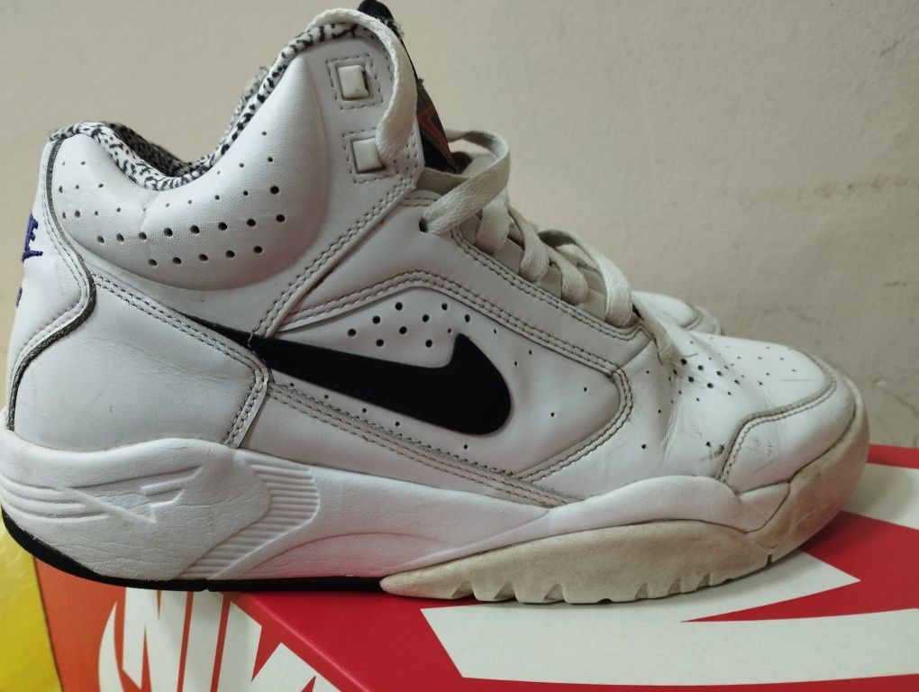 Маратонки NIKE AIR FLIGHT Lite Mid