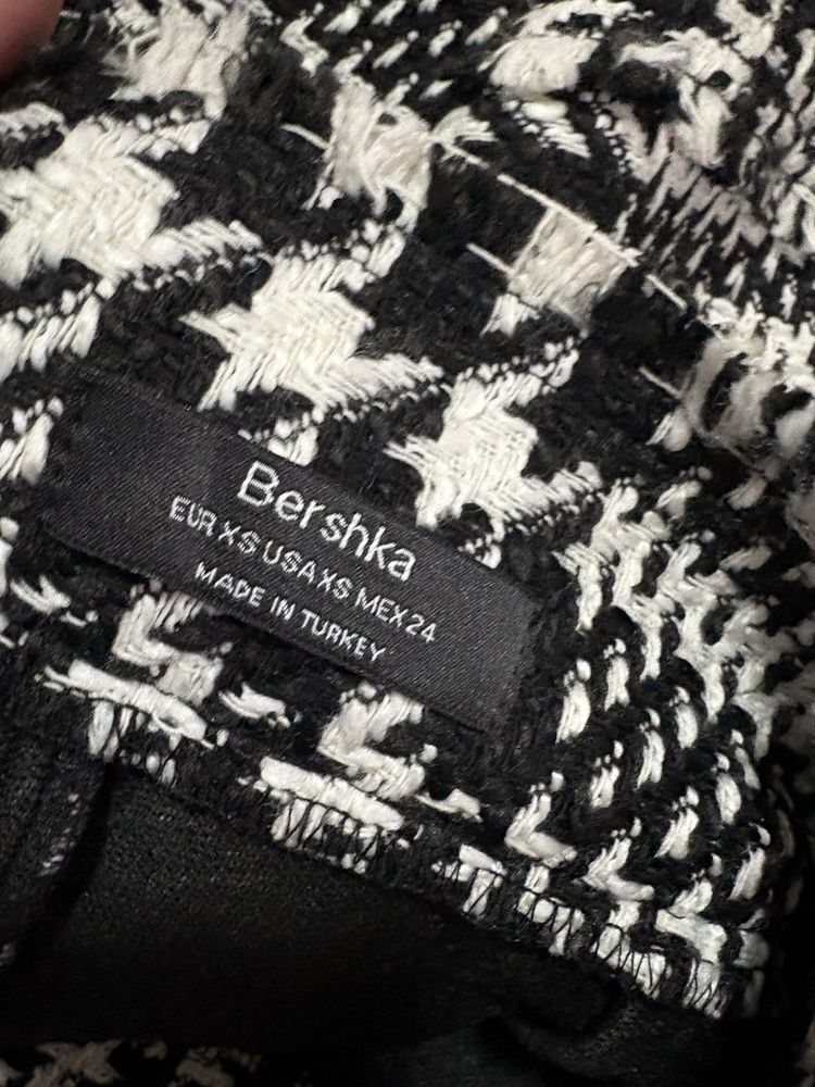 Fusta bershka.
