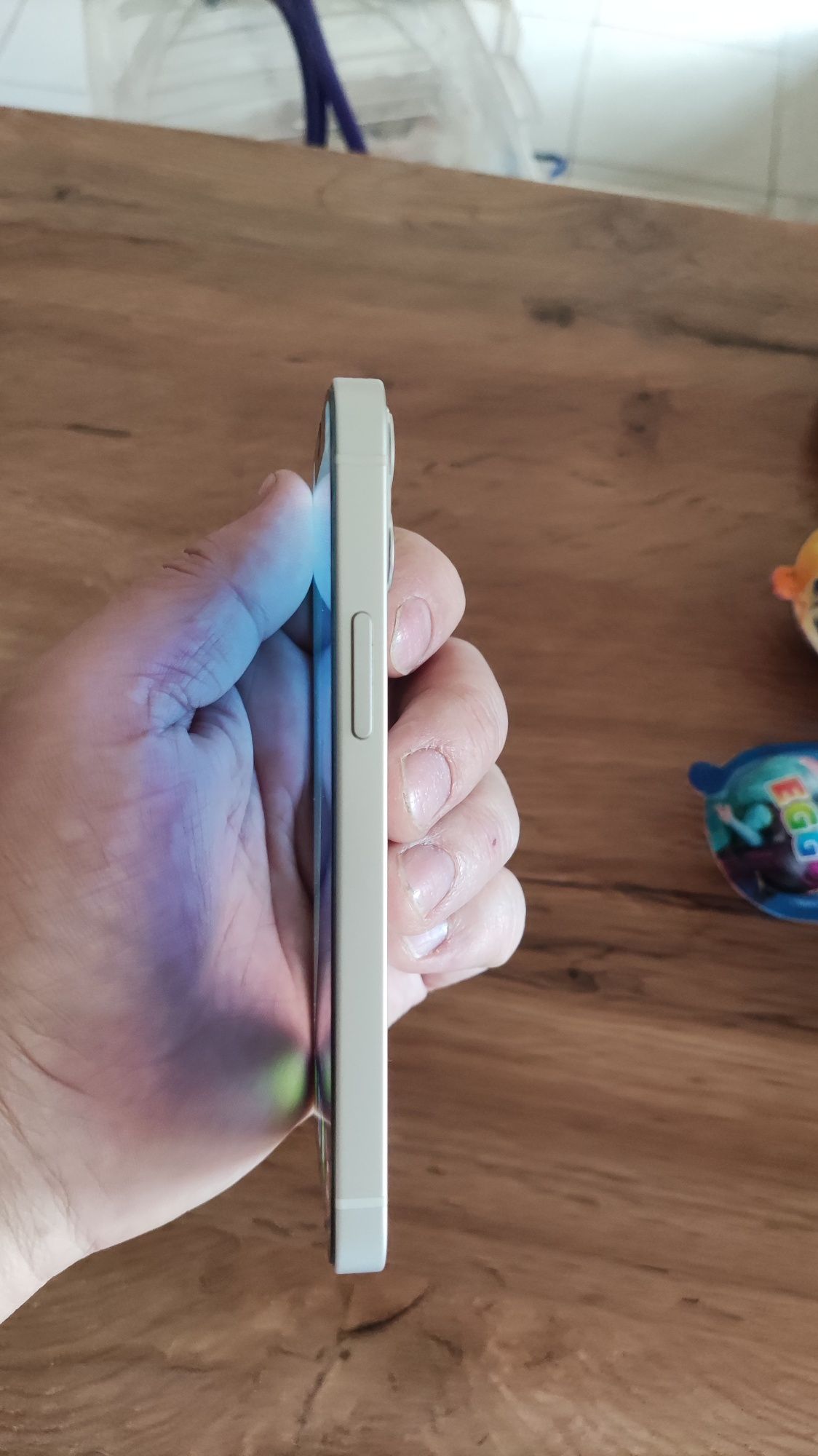 Iphone 12 mini oq rangi