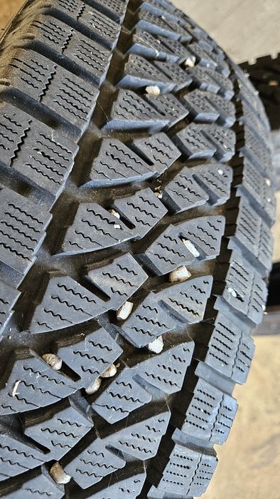 2бр гуми 195 65 16С бриджстоун