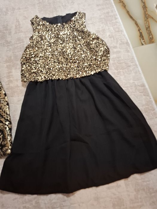 Дамска рокля размер xs