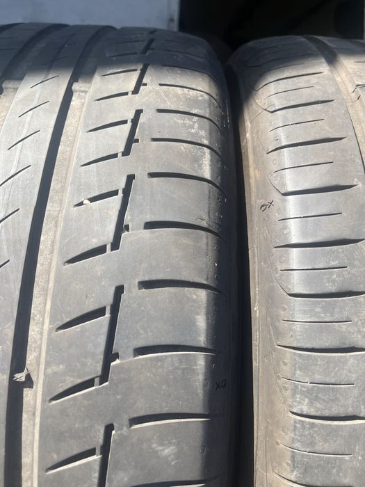 2 бр. летни гуми 245/45/19 Continental AO DOT 4422 5 mm