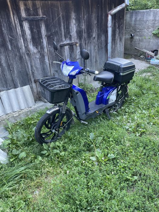 Scuter electric geli