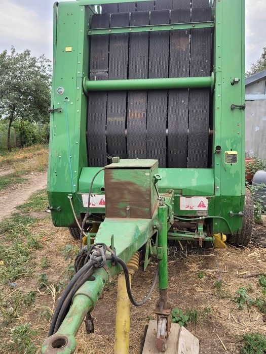 Balotiera John Deere 550