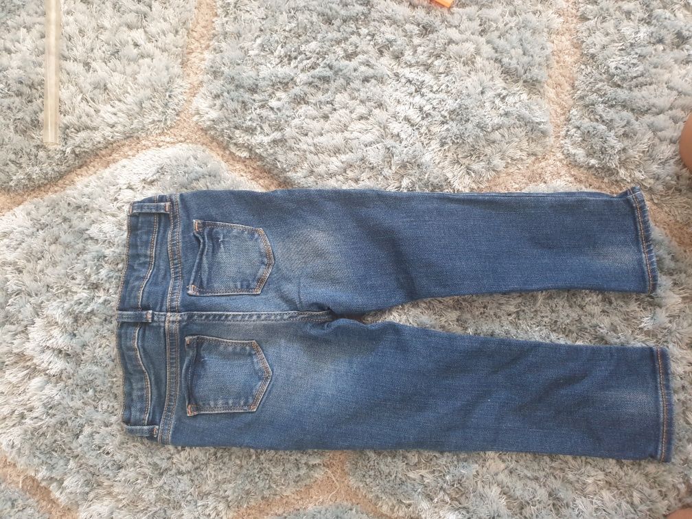 2 perechi jeansi Gap baietel 2-3 ani