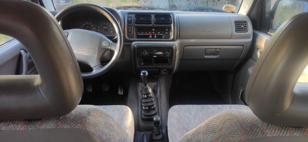 Vând Suzuki Jimny 4x4