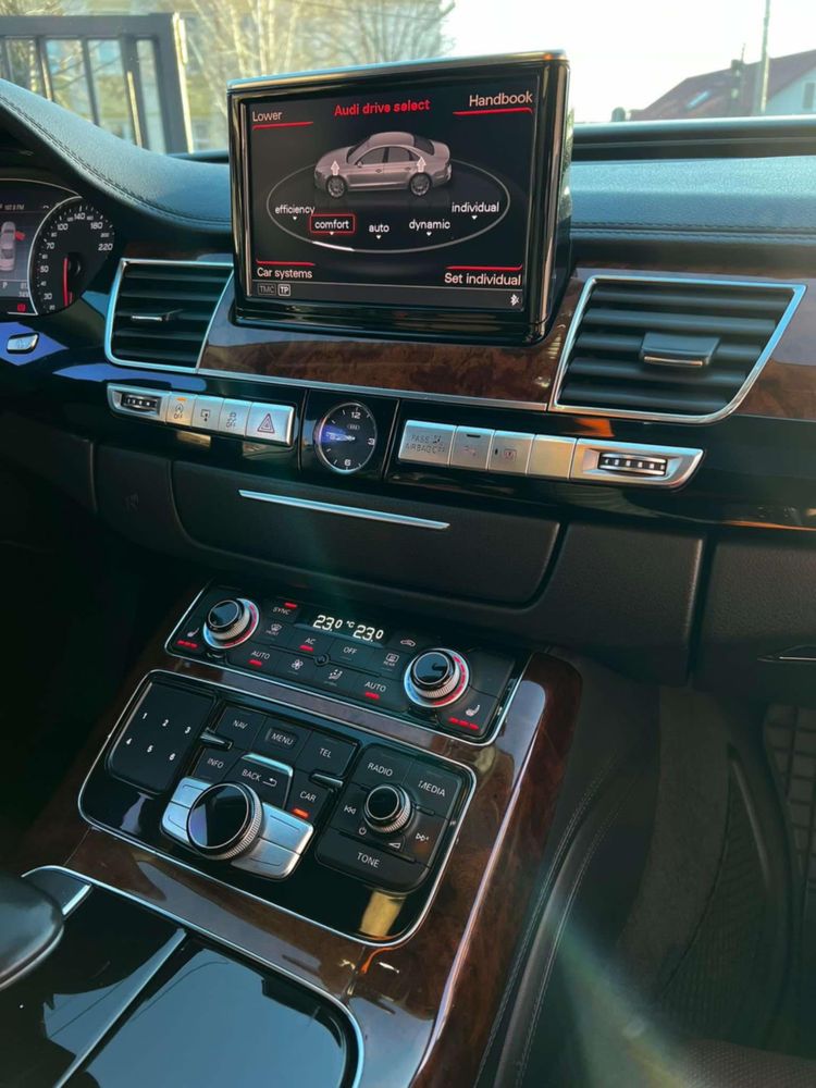 AUDI  A8L  2012