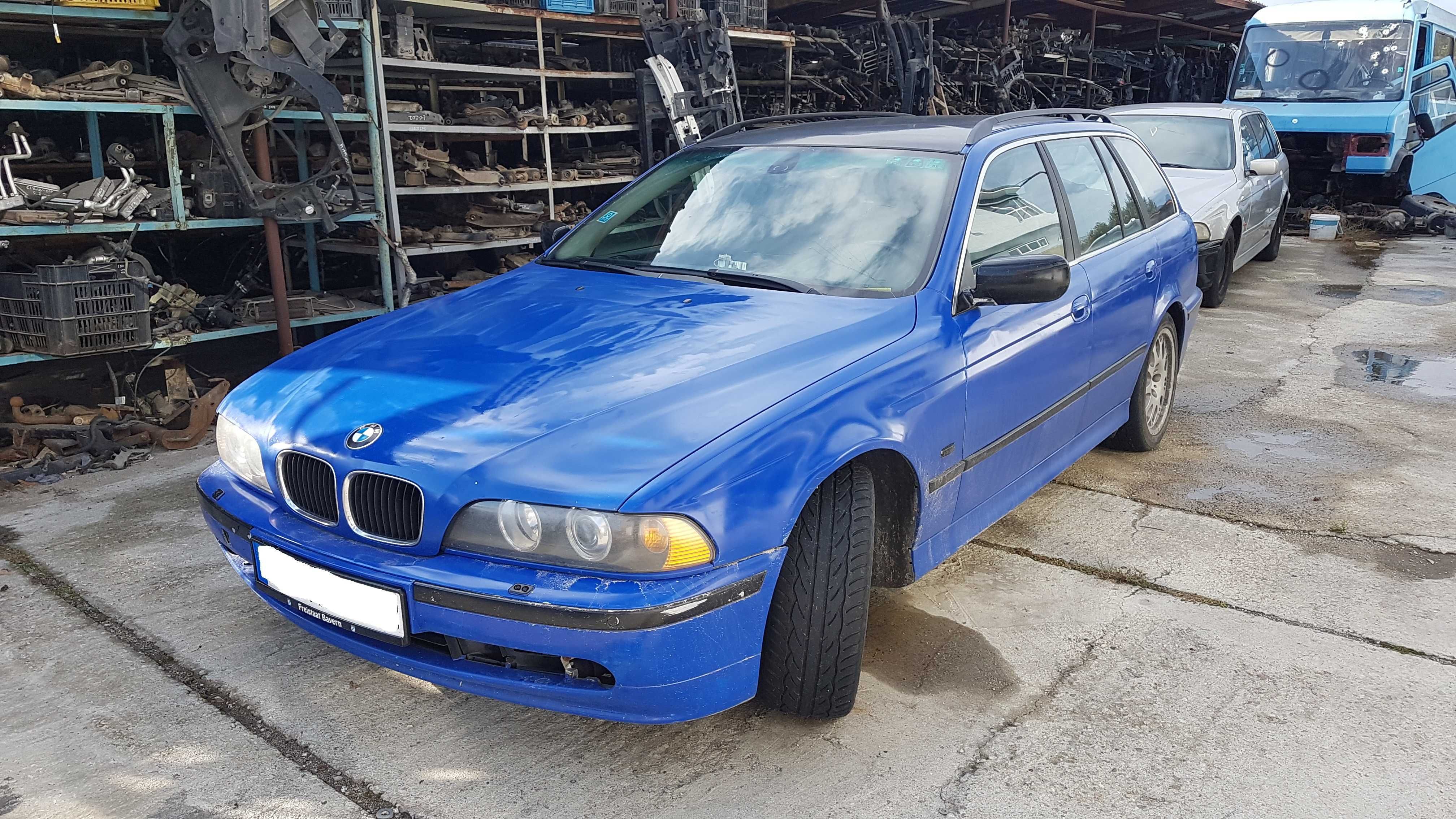 BMW E39 БМВ Е39 520 за части 2002г.