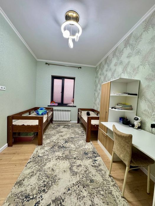 Олмос махалла Коттедж Сотилади Евроремонт 4-хона 2-санУзел Меб+Тех бор