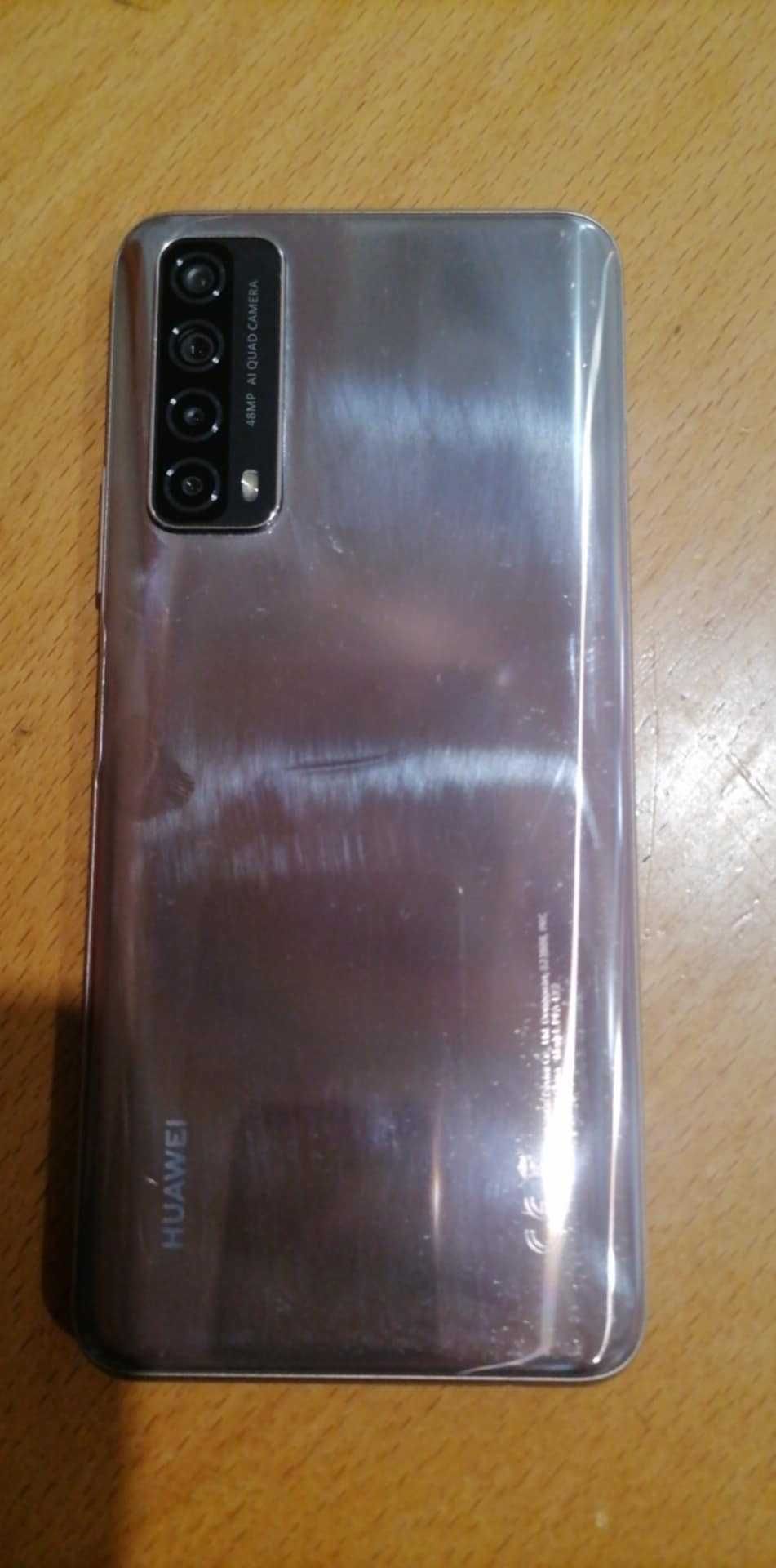 Продавам телефон Huawei P smart 2021 Gold