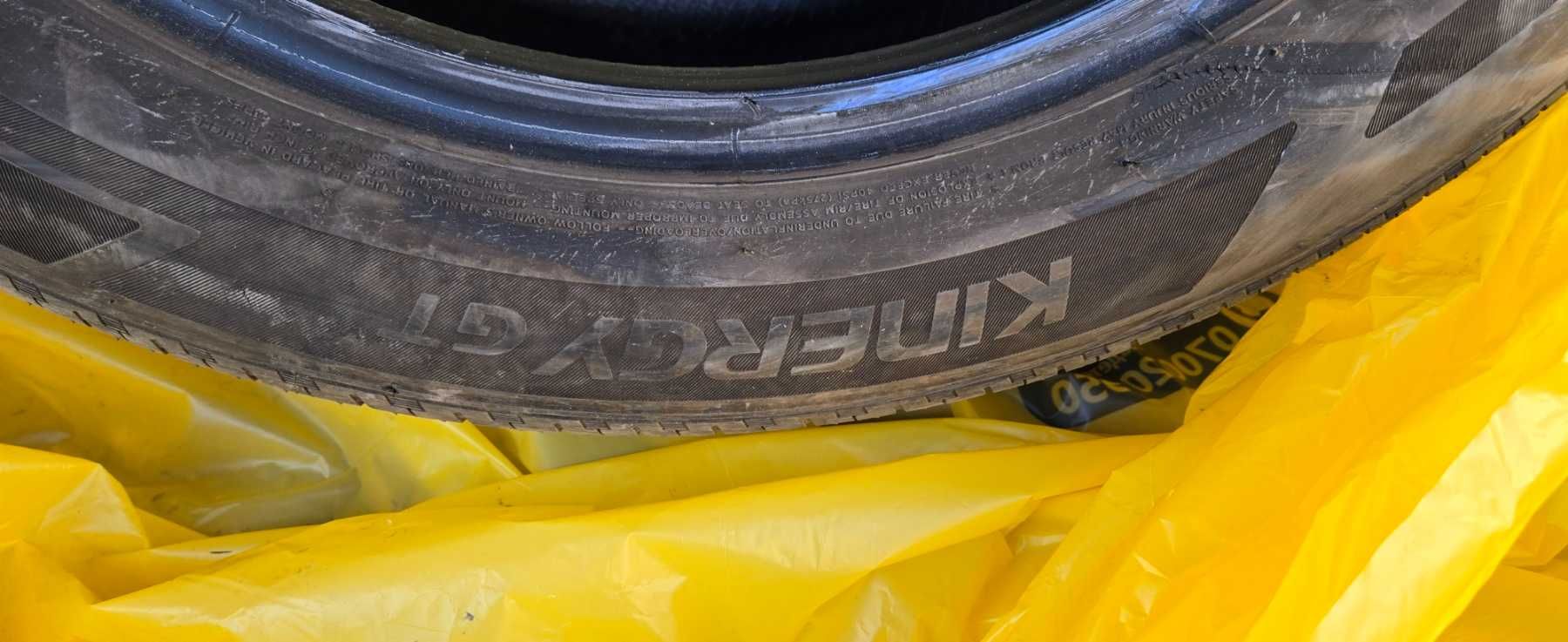 Автомобилни гуми 215/55/17