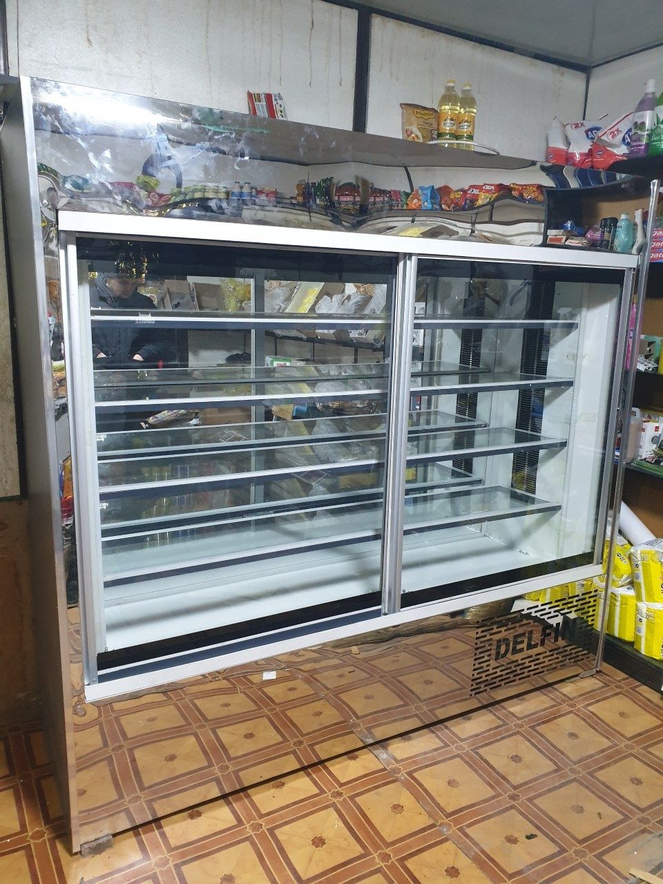 Vitrina holadelniklar