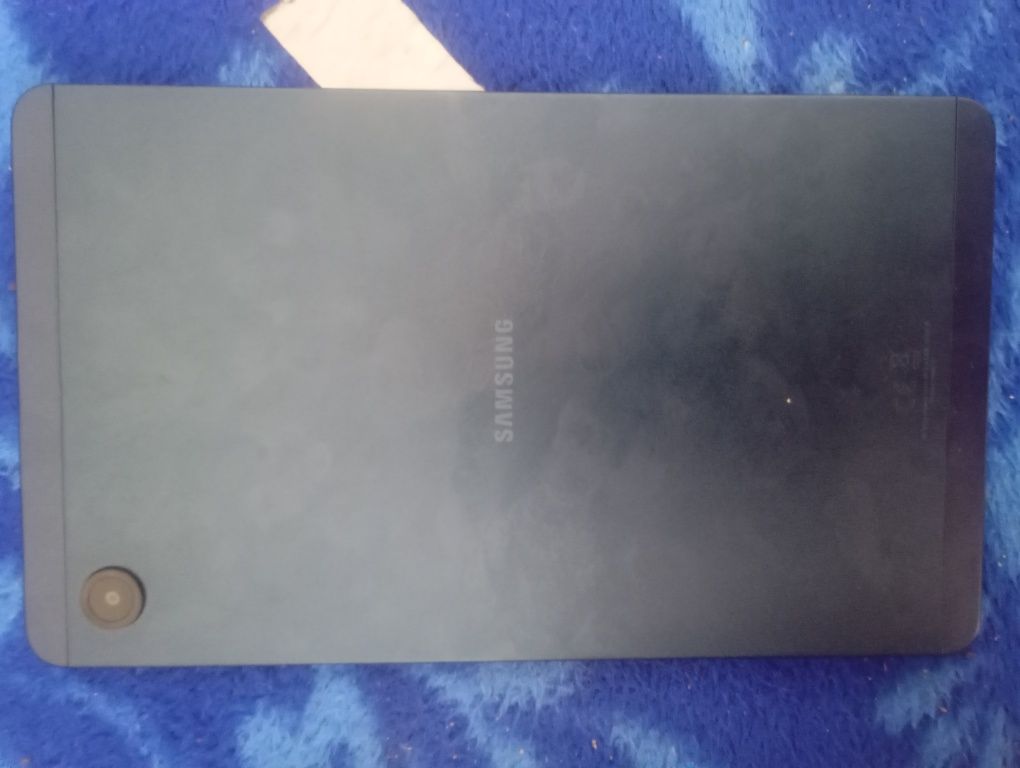 Vand tableta Samsung Galaxy tab a9 funcționează