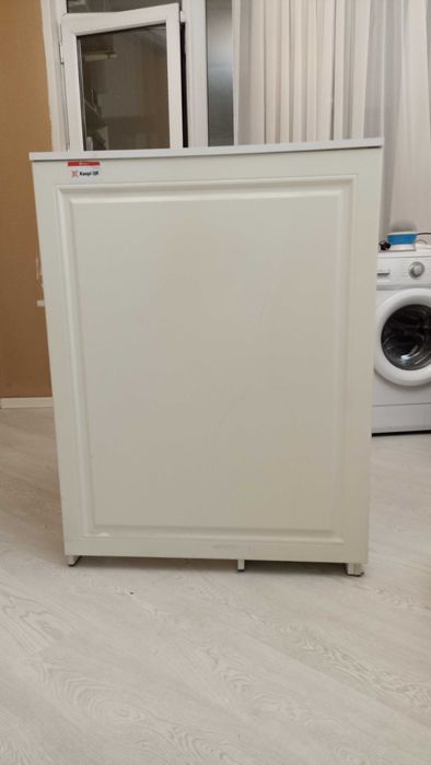 Продам Ресепшн белый