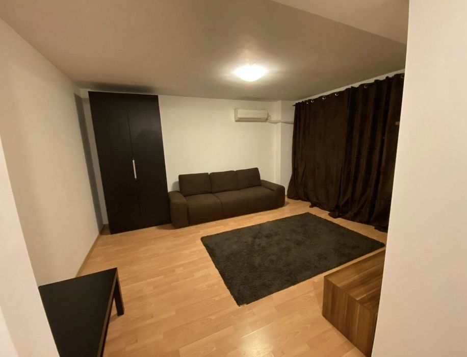 Garsoniera de inchiriat - complex Confort City + parcare - din  07 Ian