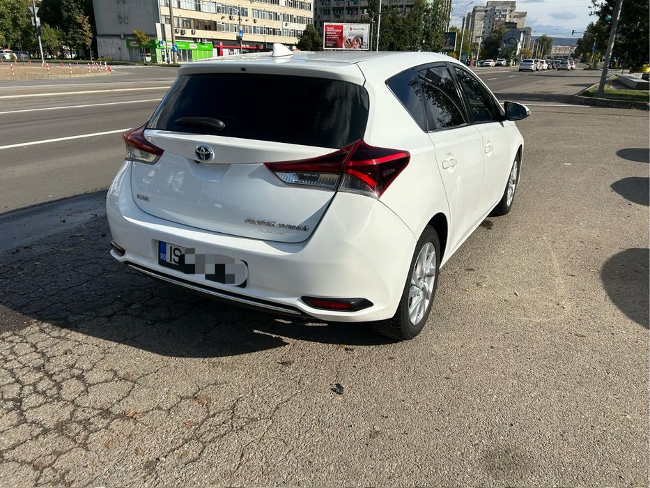 Toyota Auris 2015