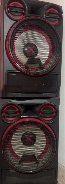 Boxe lg xboom 5000w foarte puternice