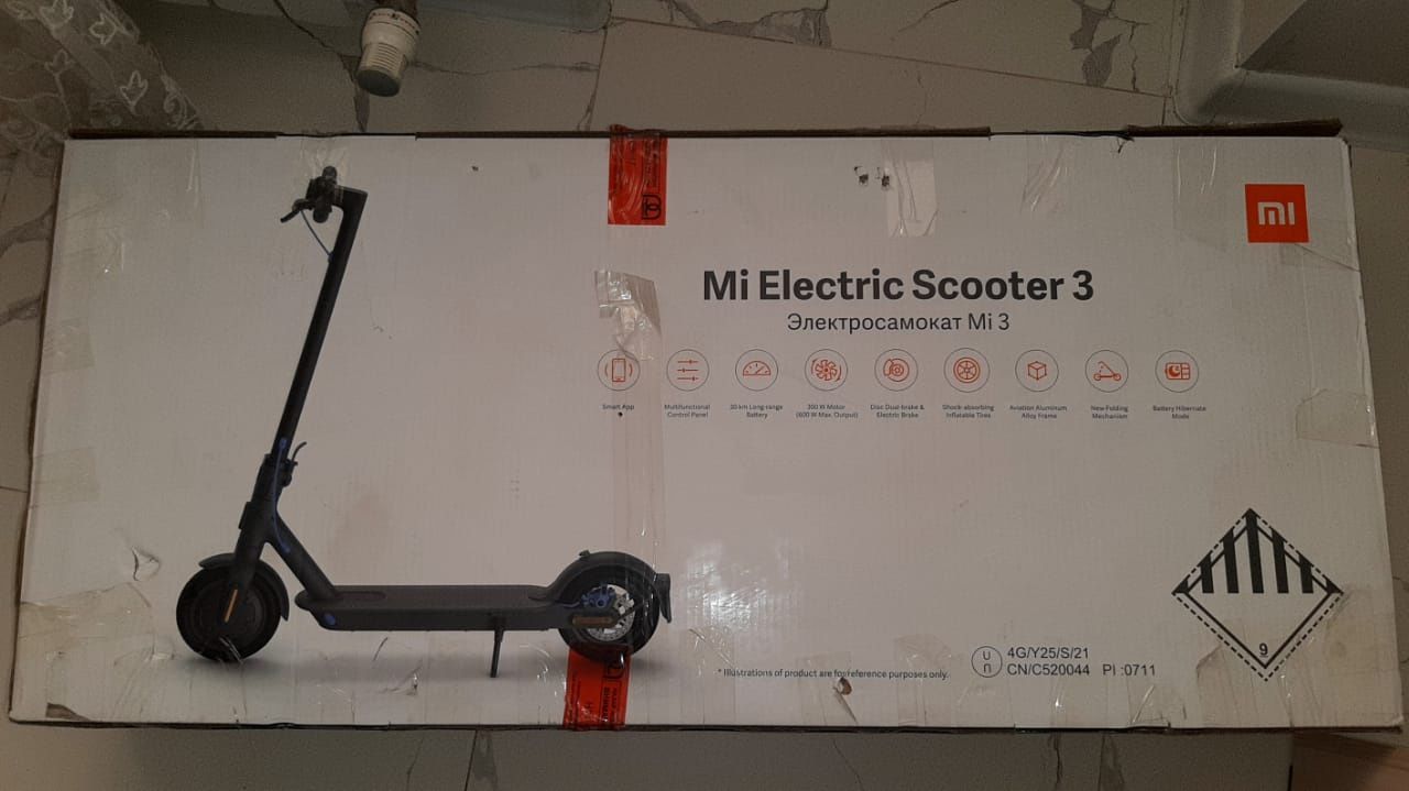 Продам Электрический самокат Mi Electric Scooter 3
Электрический самок