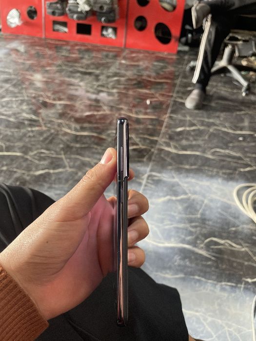 S21 5G sotiladi 8/256