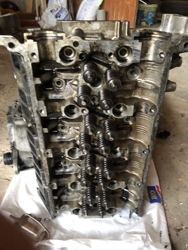 Vand piese sharan si ford tranzit2013 euro 5 motor 2.2
