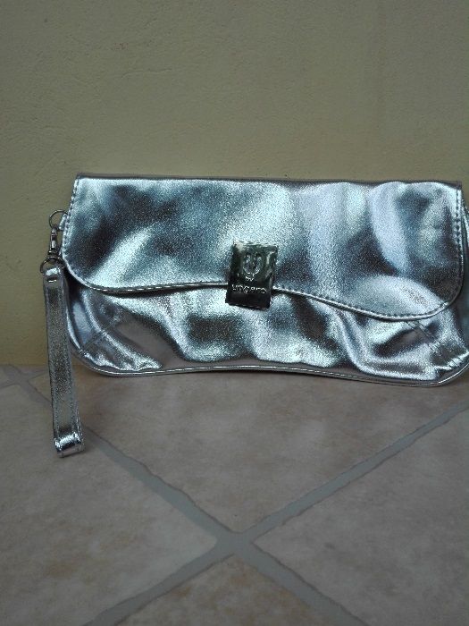 Дамска чантичка