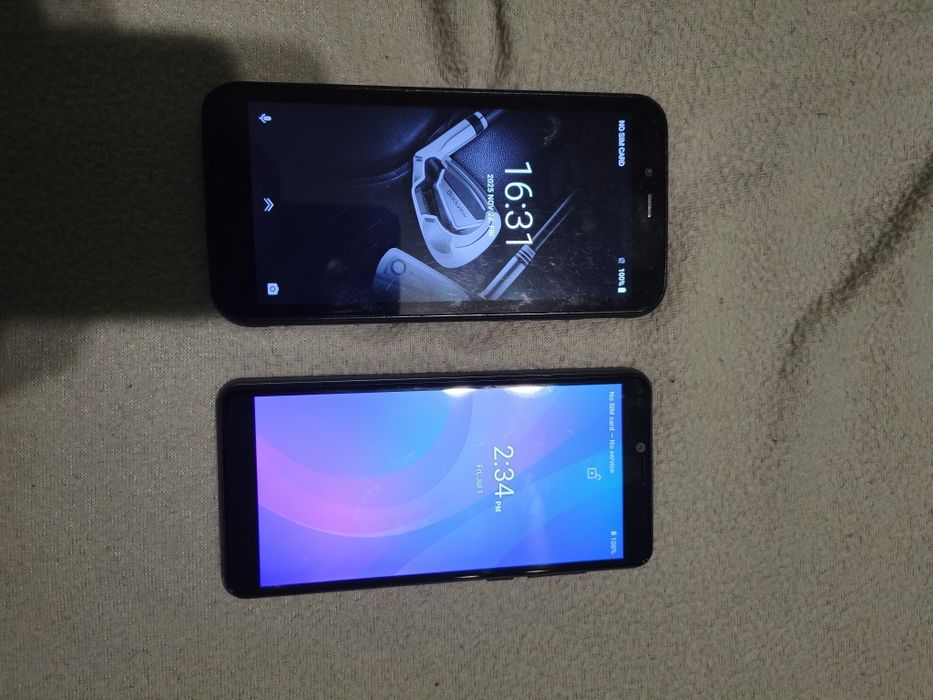 Продавам два телефона