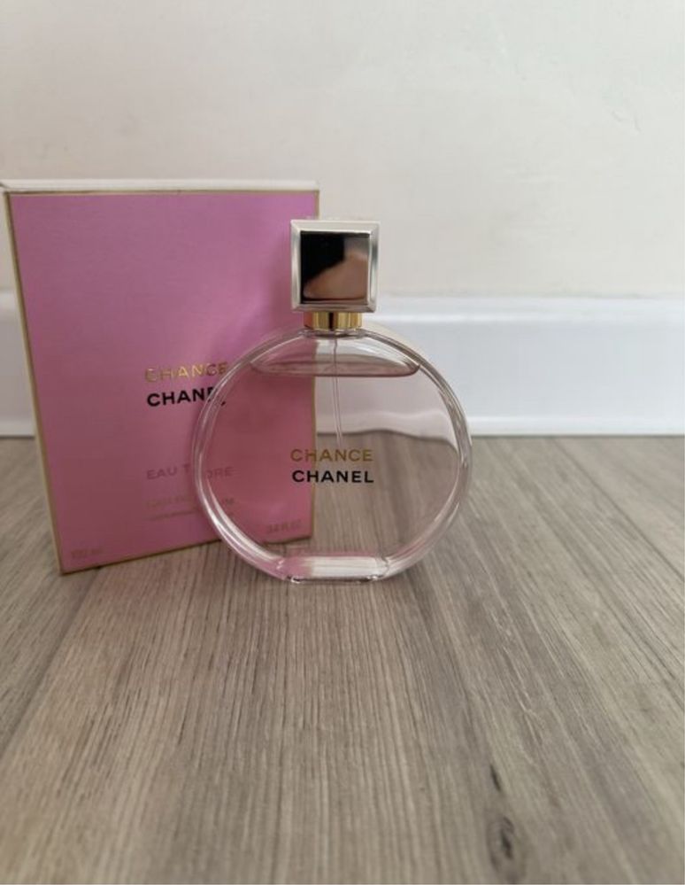 Продам парфюм CHANEL