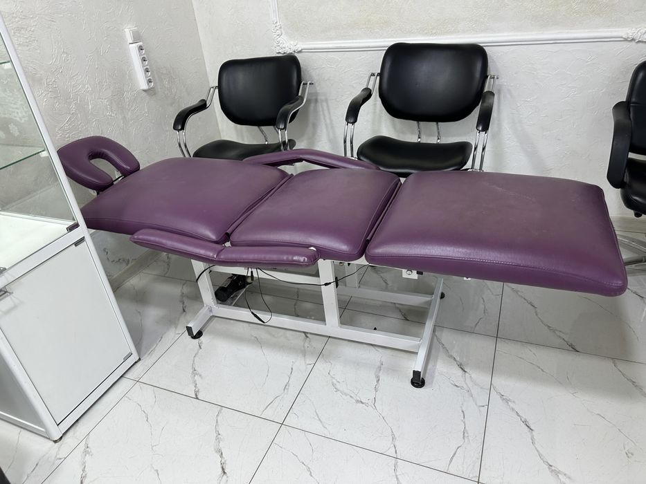 Продам Кушетка, Кресло,Шкаф