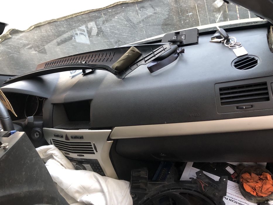 Plansa bord opel astra h