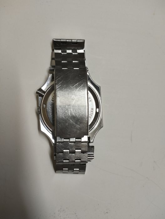 Часы ORIENT фреза не рабочии.