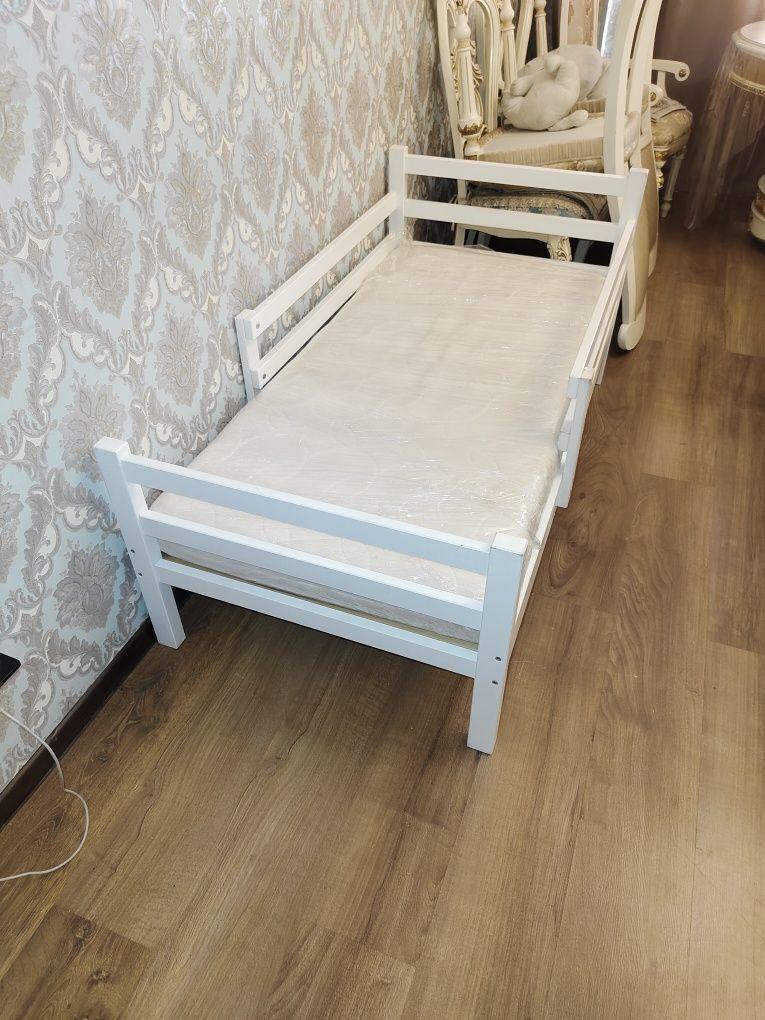 Кровать ikea деревянный