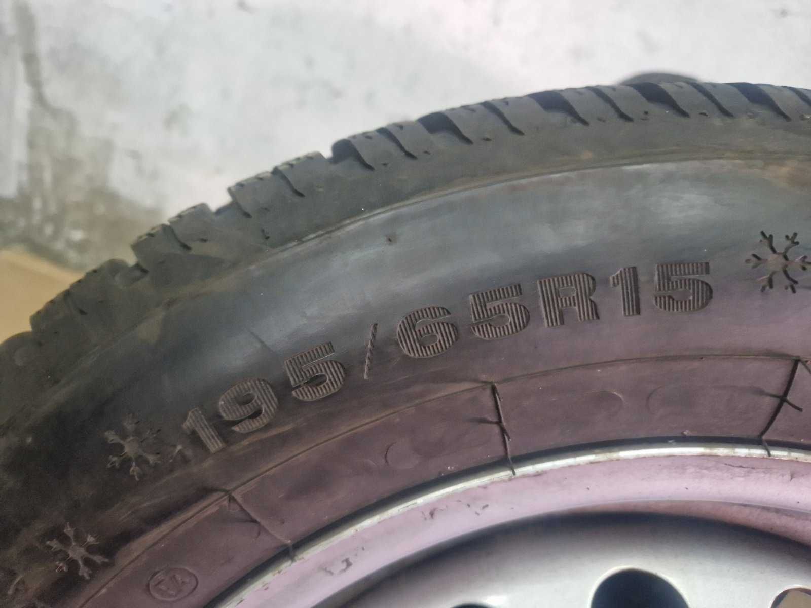 2 Dunlop R15 195/65/ 
зимни гуми 
DOT1418