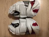 Чисто нови ръкавици за хокей на лед