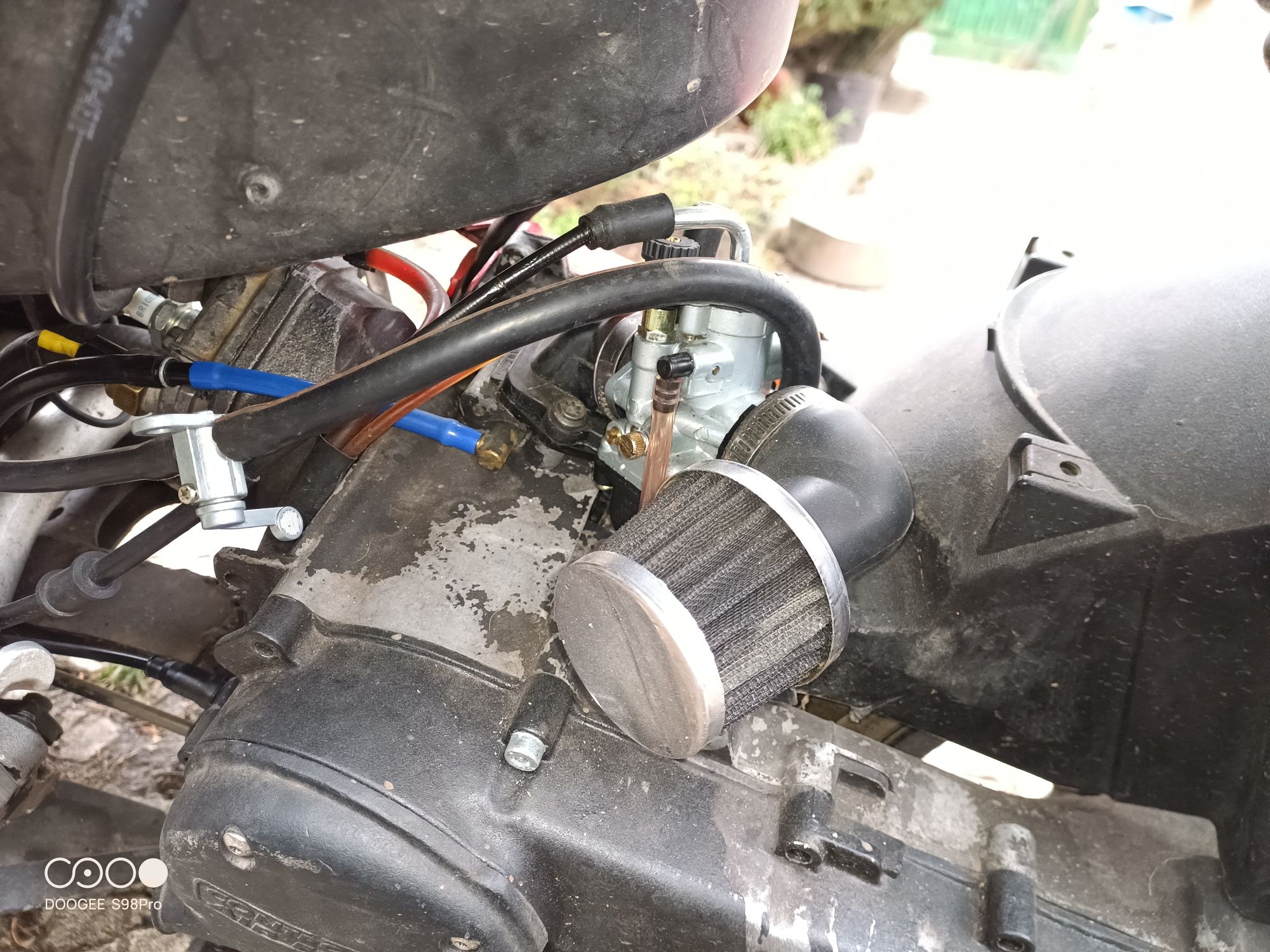 Продавам скутер Derbi GP1