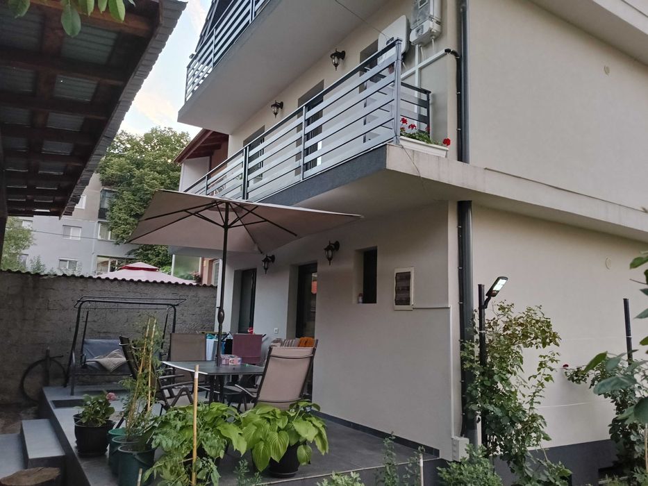 Vand  casa S + P  + 1  + M  sau inchiriez