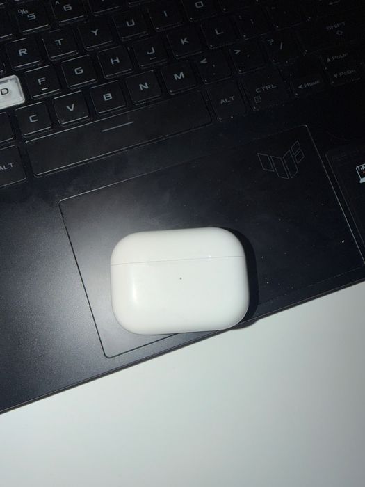 AirPods Pro 2 кейс без наушников